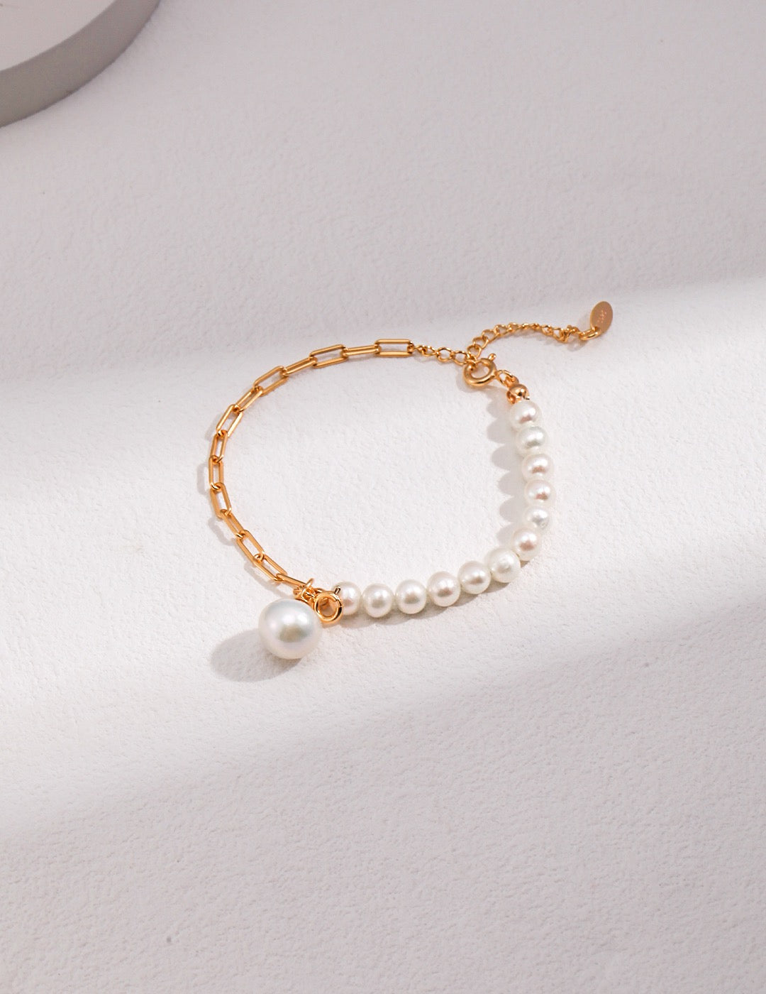 FRENCH STYLE PEARL BRACELET