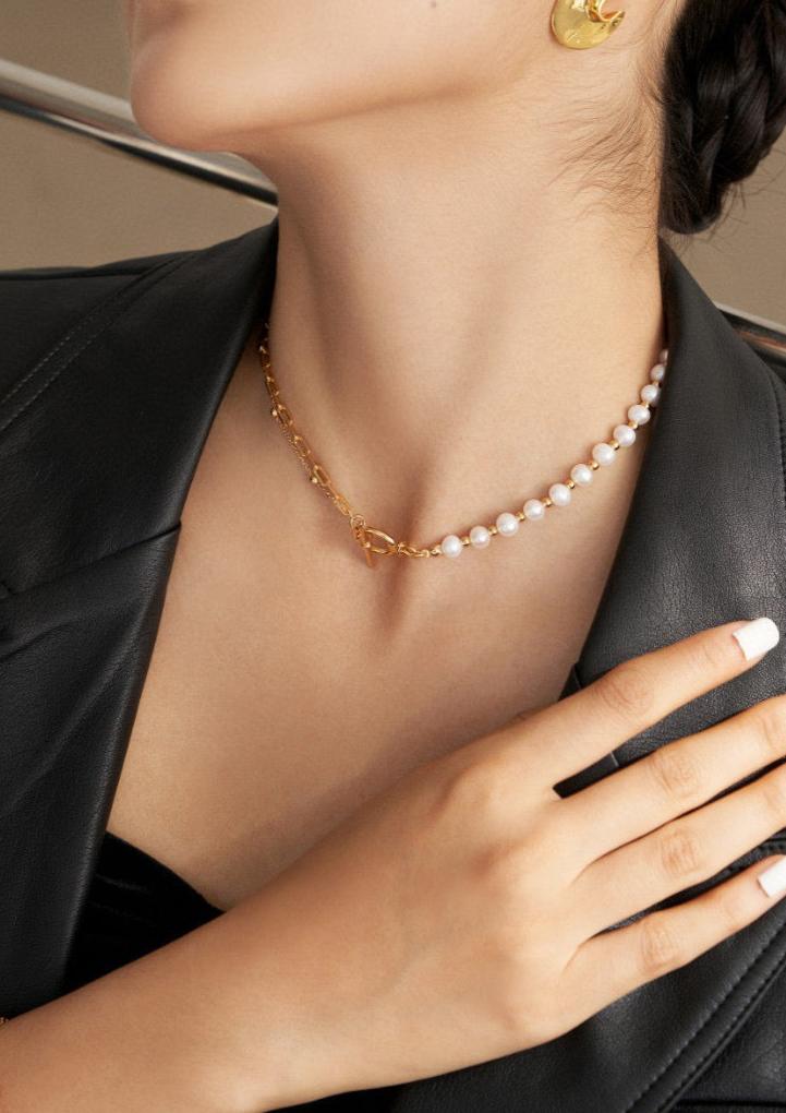 FRENCH CHAIN STITCHED PEARL NECKLACE