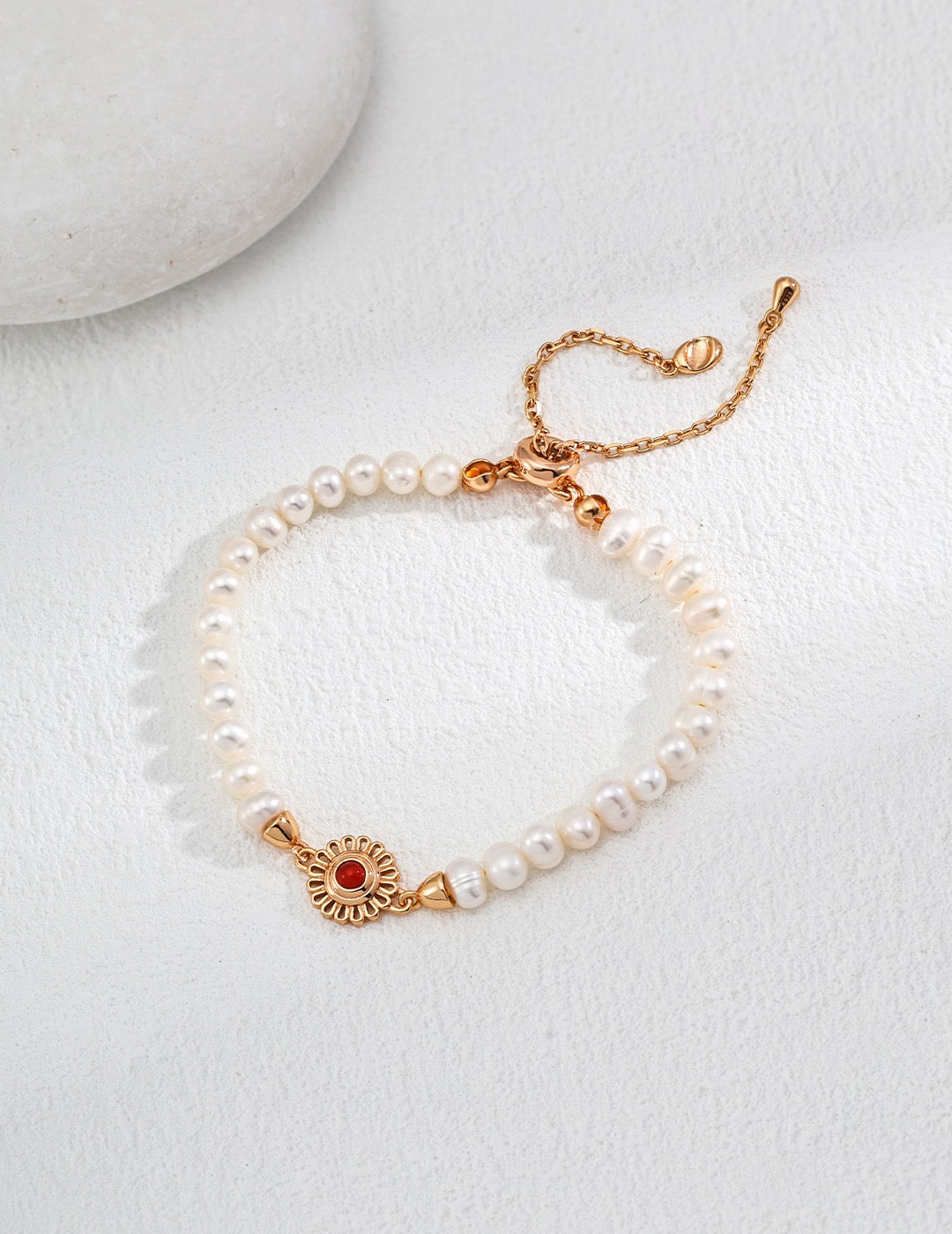 NATURAL PEARL & AGATE BRACELET