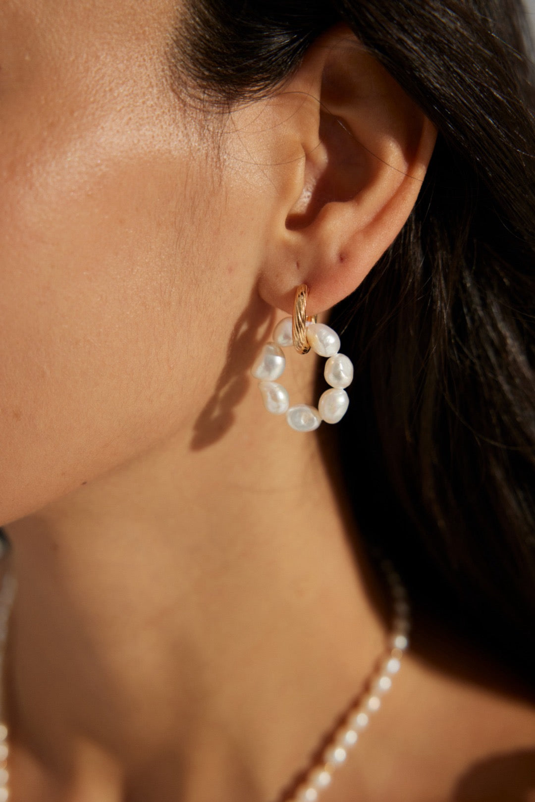 FLOWER | SMALL RICE PEARL EARRING