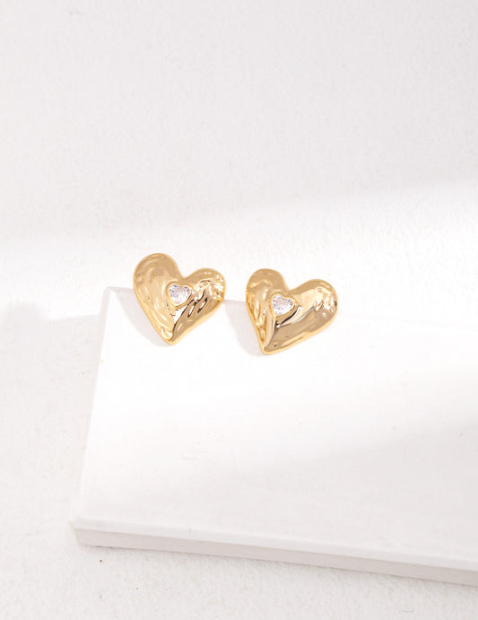 LOVE ｜ CLASSIC HEART EARRING