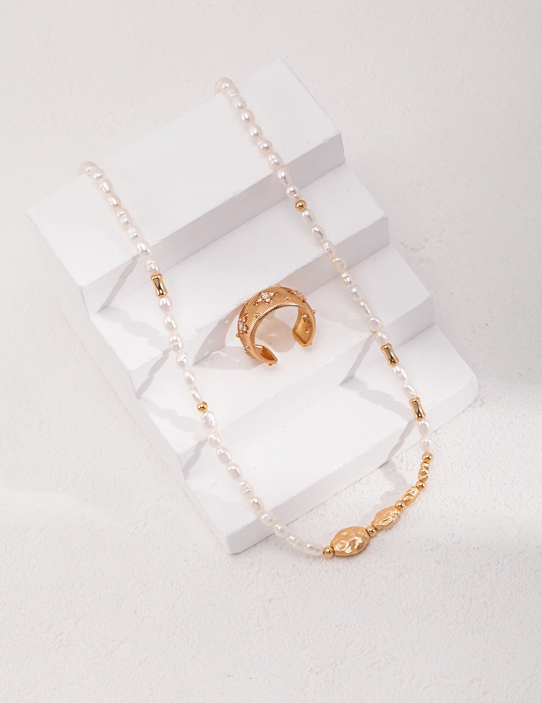 SUNNY | IRREGULAR SMALL GOLD NUGGET PEARL NECKLACE