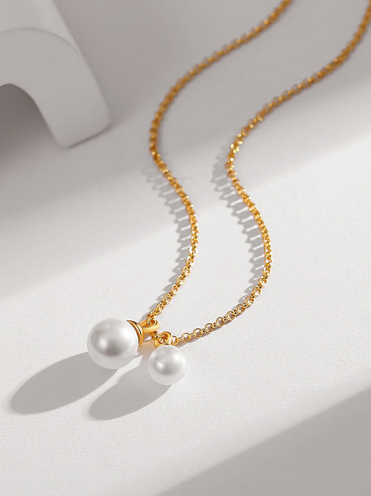 PEARL PENDANT NECKLACE